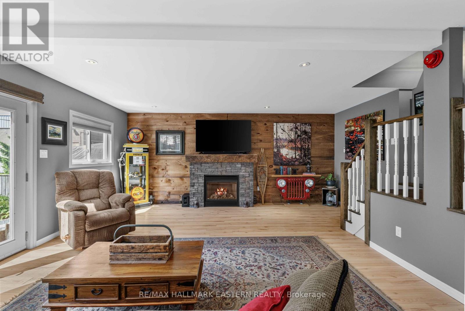 503 ROMAINE STREET - 13