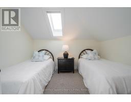 Bedroom 2 - 36 Saint Marie Street, Collingwood, ON L9Y3K1 Photo 17