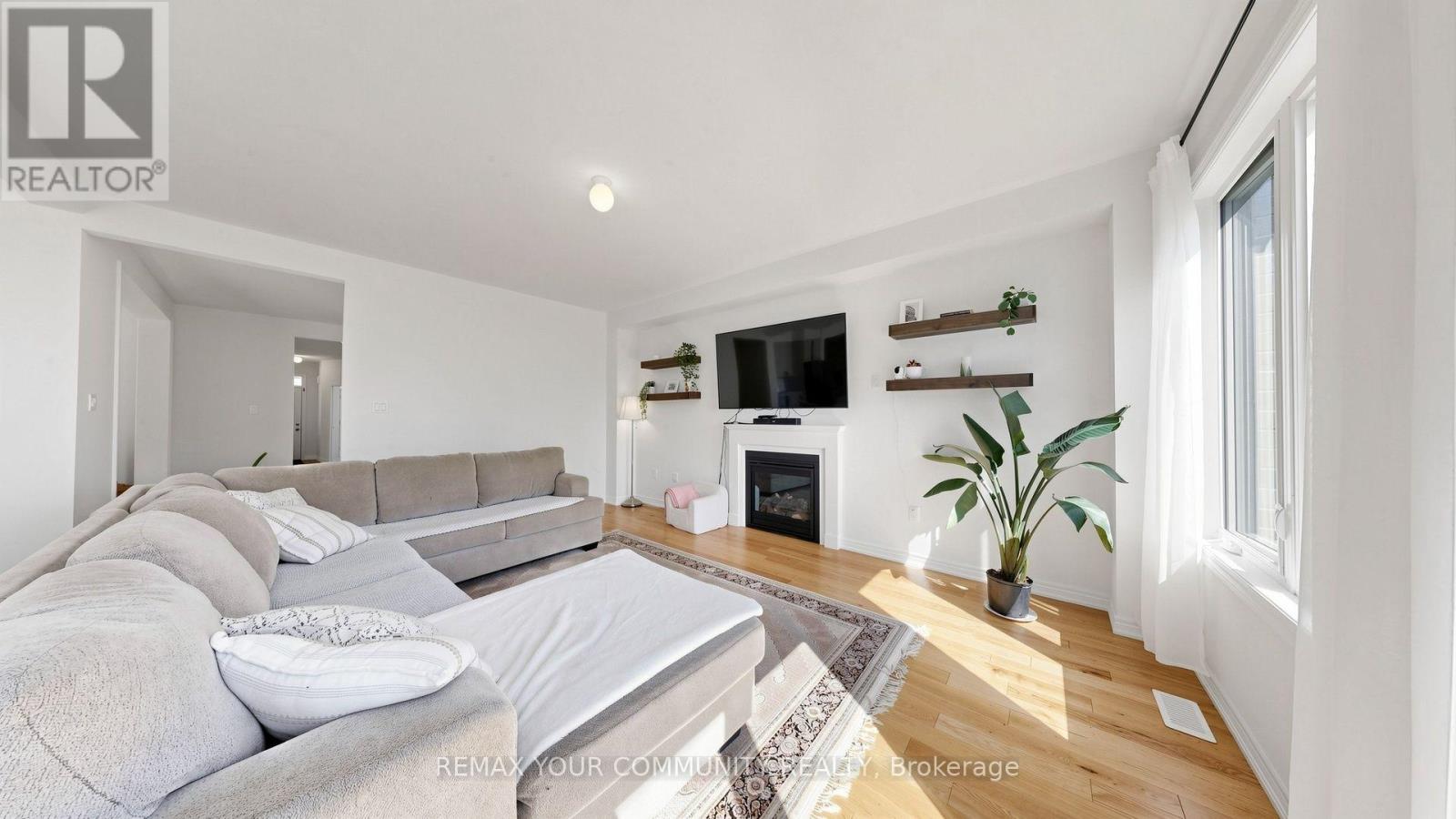 32 BAYCROFT BOULEVARD - 26