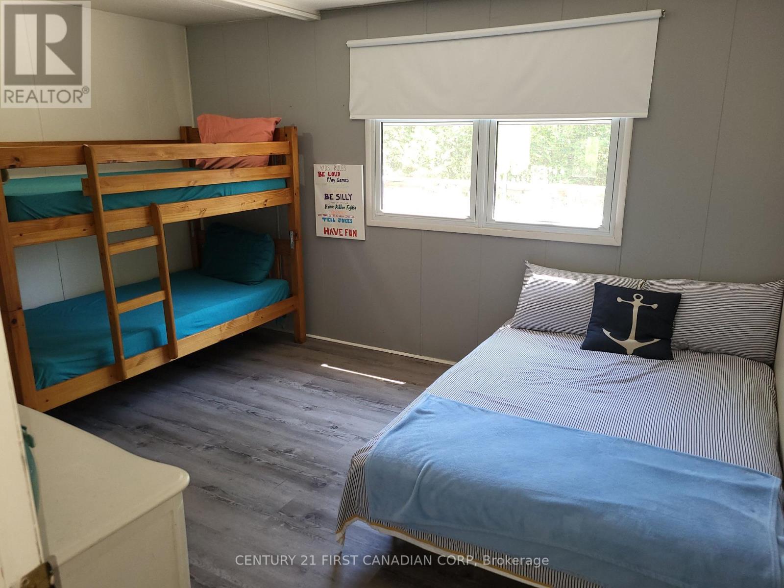 72599 STANLEY STREET - Image 20