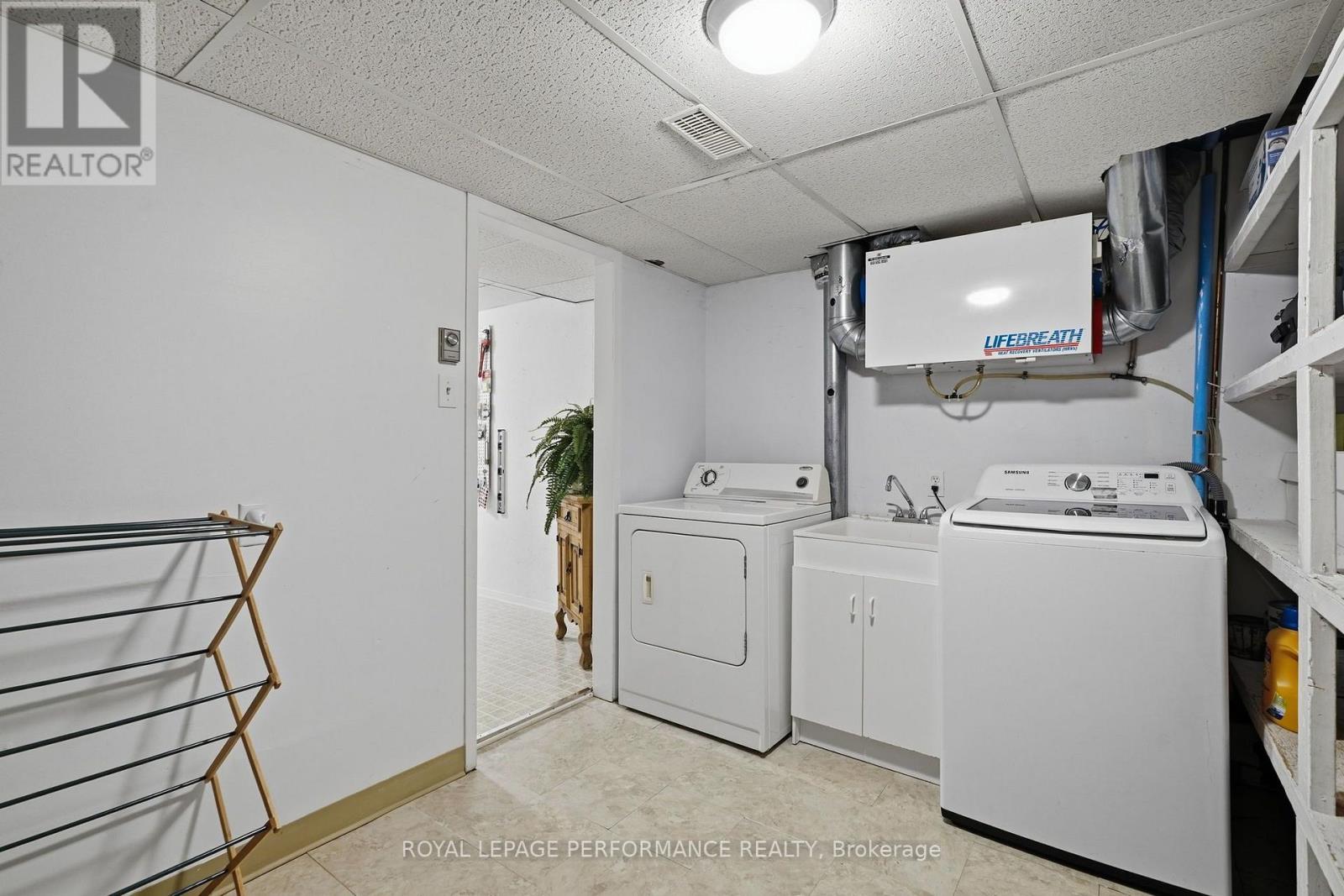 600 PARISIEN STREET - Image 18