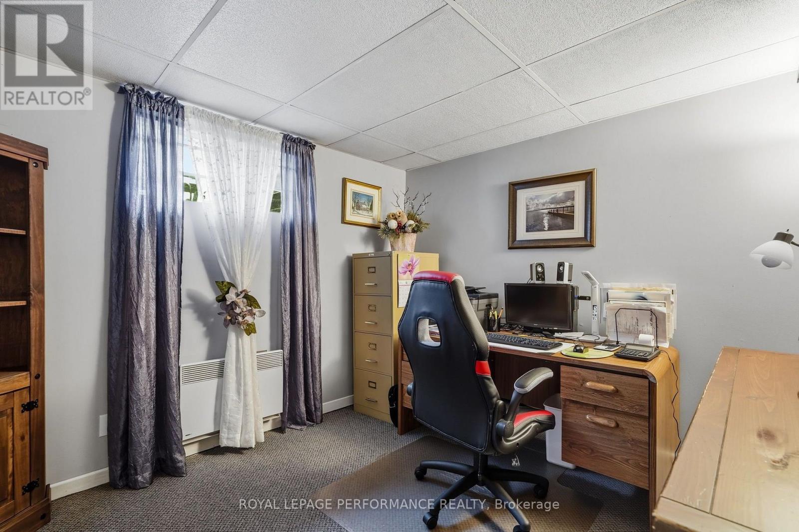 600 PARISIEN STREET - 21