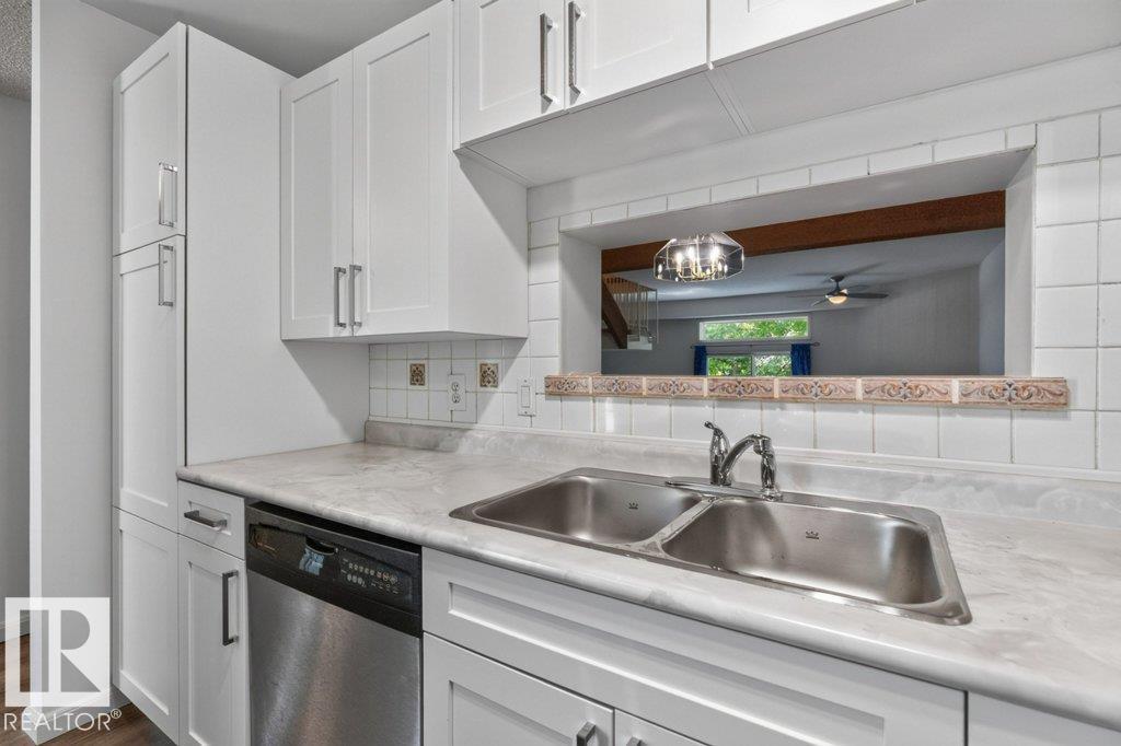 1501 LAKESIDE GR - Image 14