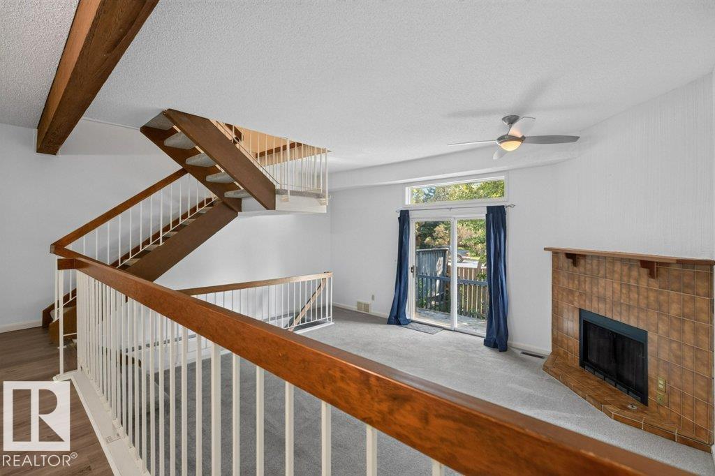 1501 LAKESIDE GR - 18