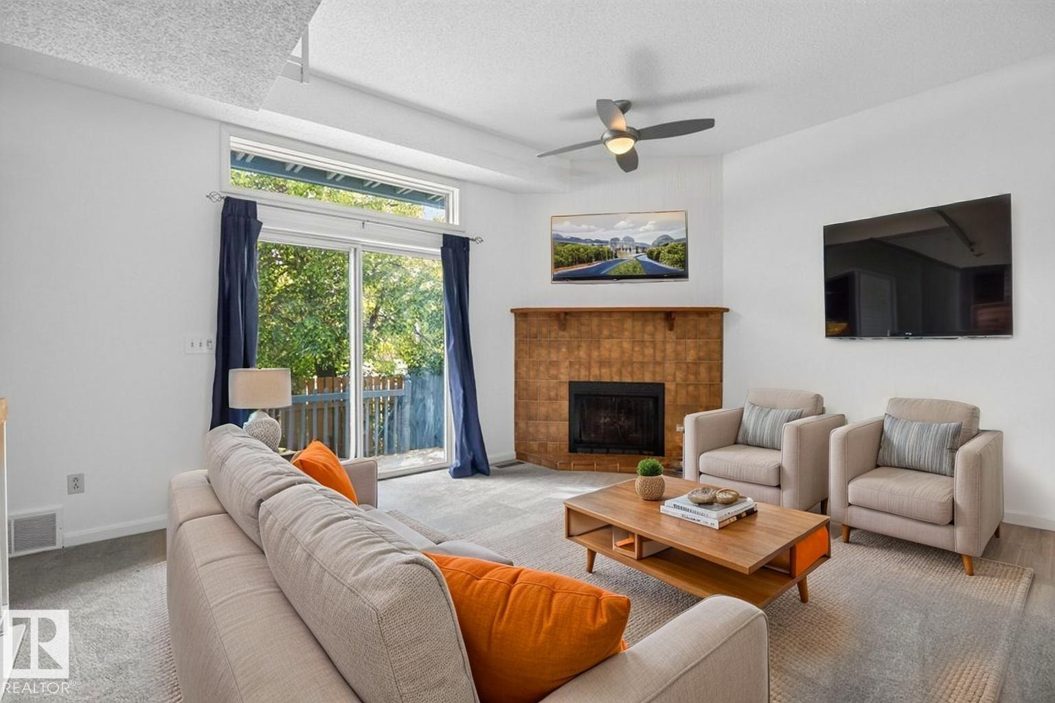 1501 LAKESIDE GR - 20