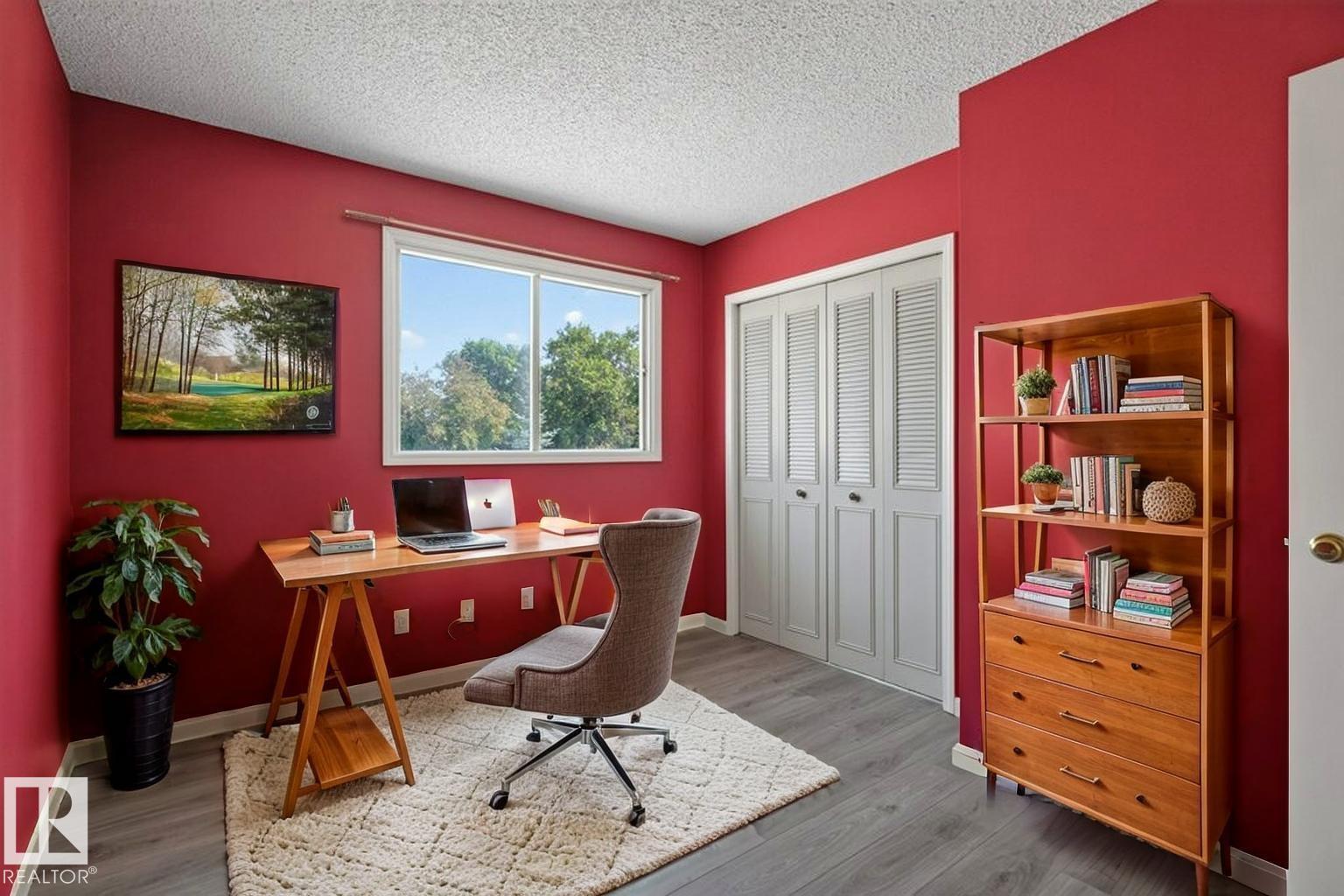 1501 LAKESIDE GR - 23