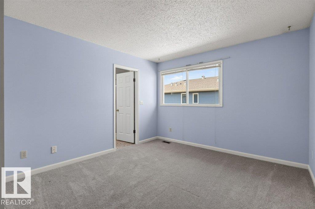 1501 LAKESIDE GR - 35
