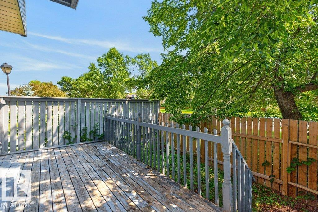 1501 LAKESIDE GR - Image 42