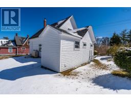 3pc Bathroom - 46 Highway 335, Pubnico, NS B0W3S0 Photo 14