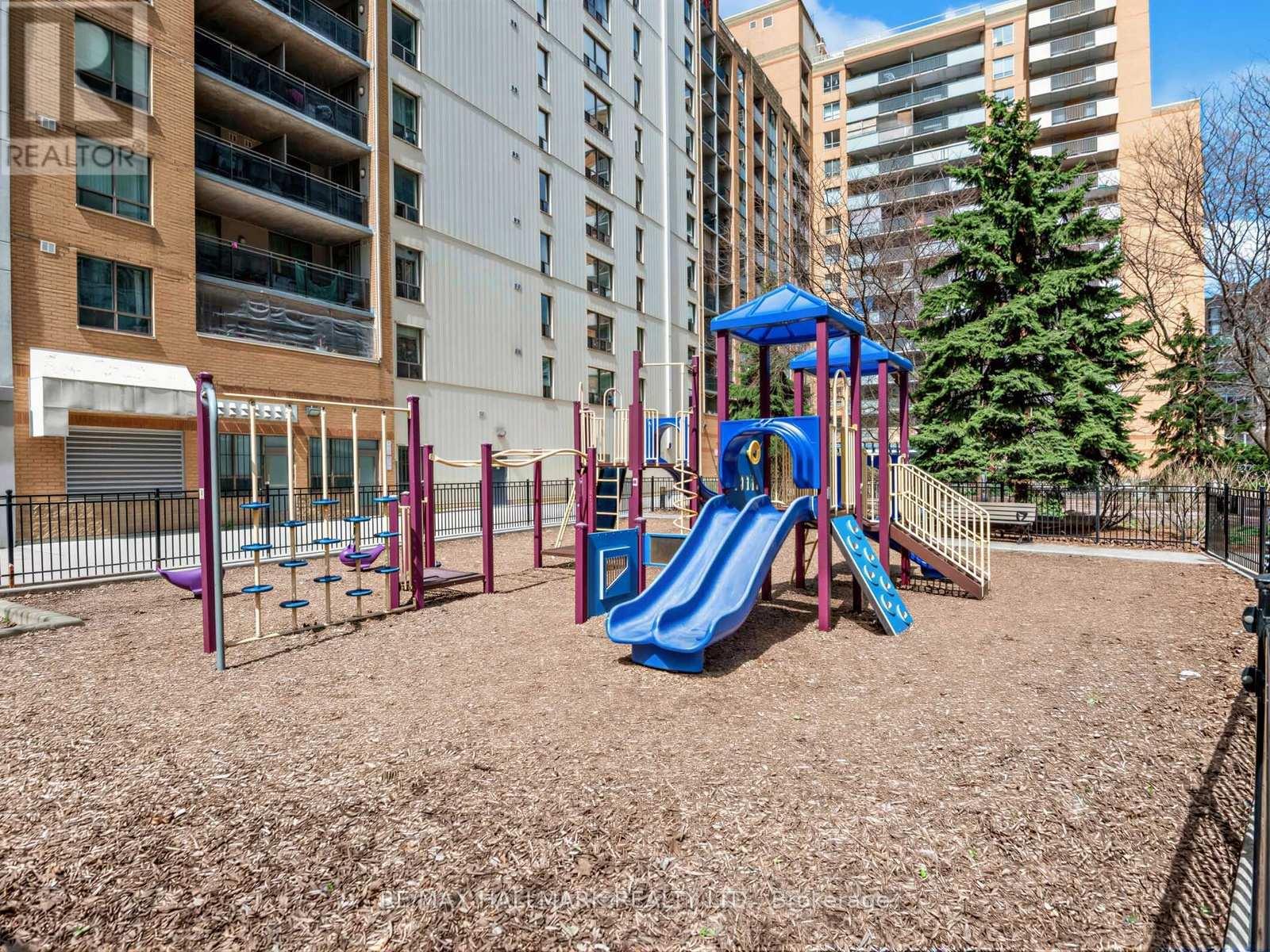 #311 75 DALHOUSIE STREET - 34