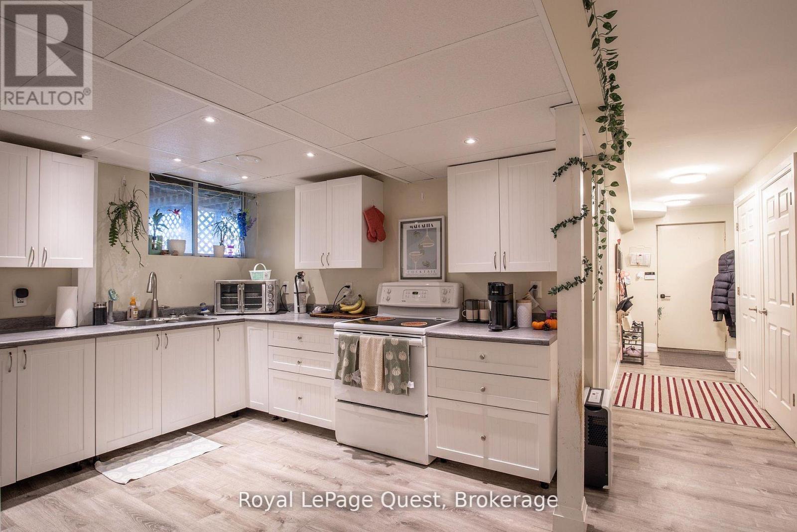 2070 HAWLEY ROAD - Image 28