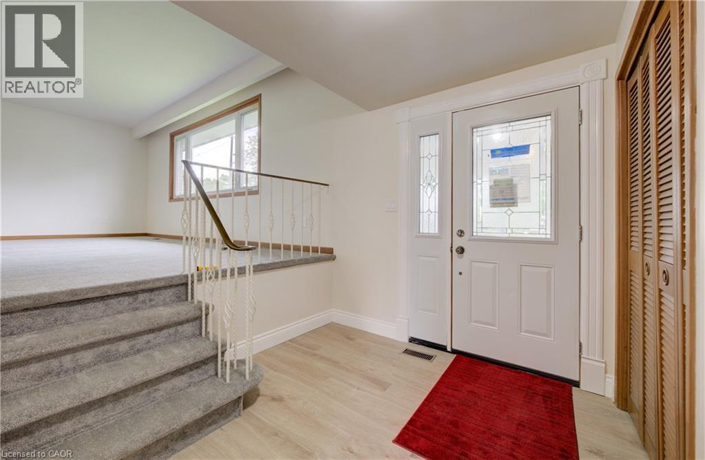 75 BALMORAL Drive - Image 4