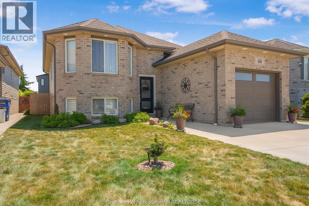 60 Manning DRIVE - 1