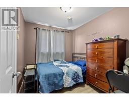 33 Dunluce Crescent thumbnail 12