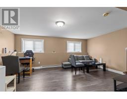 33 Dunluce Crescent thumbnail 18