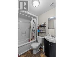 33 Dunluce Crescent thumbnail 21