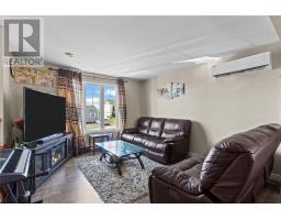 33 Dunluce Crescent thumbnail 4
