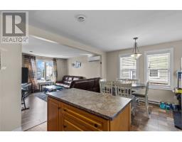 33 Dunluce Crescent thumbnail 5