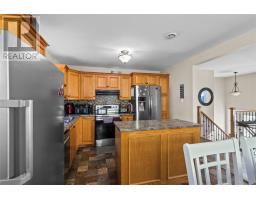 33 Dunluce Crescent thumbnail 7