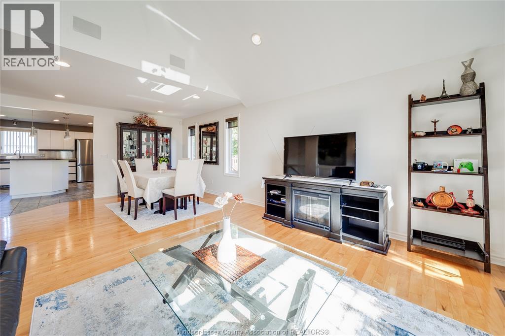 3857 SOCRATES COURT - 13