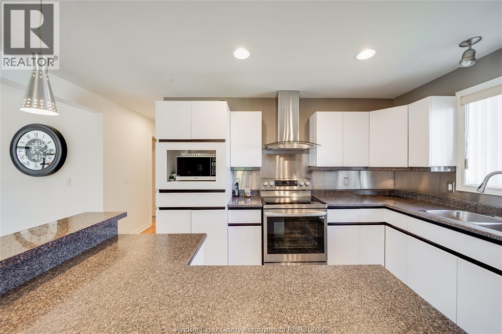 3857 SOCRATES COURT - 25