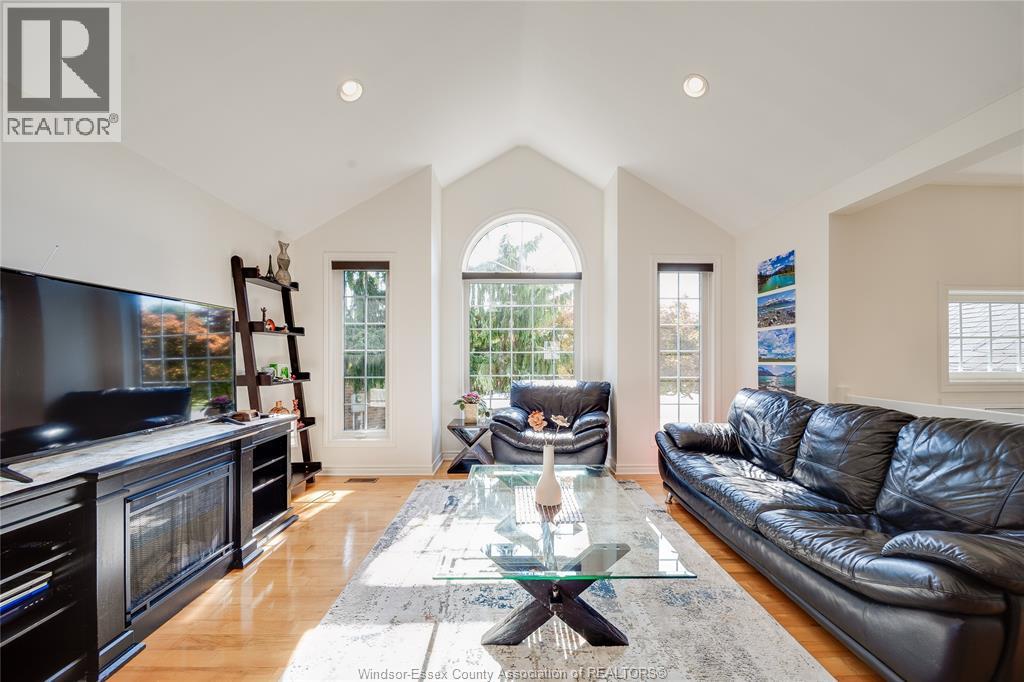 3857 SOCRATES COURT - 9