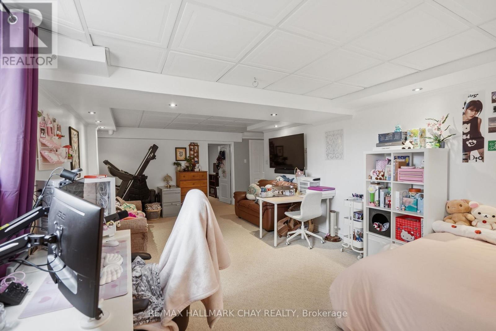 17 ARMEDA CLOW CRESCENT - 39