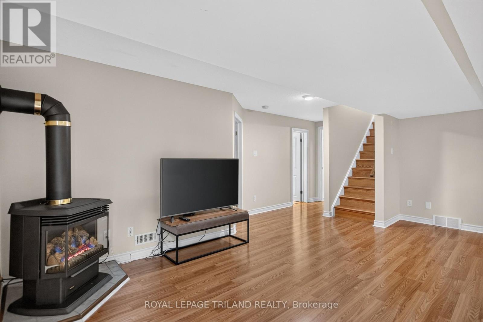 #59 50 NORTHUMBERLAND ROAD - Image 38