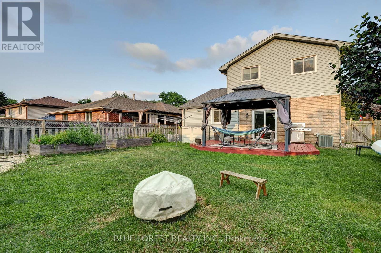 5 BONAPARTE LANE - 49