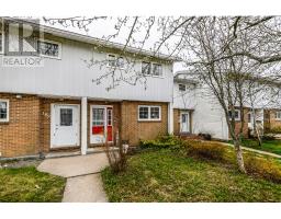 191 Cumberland Crescent thumbnail 2