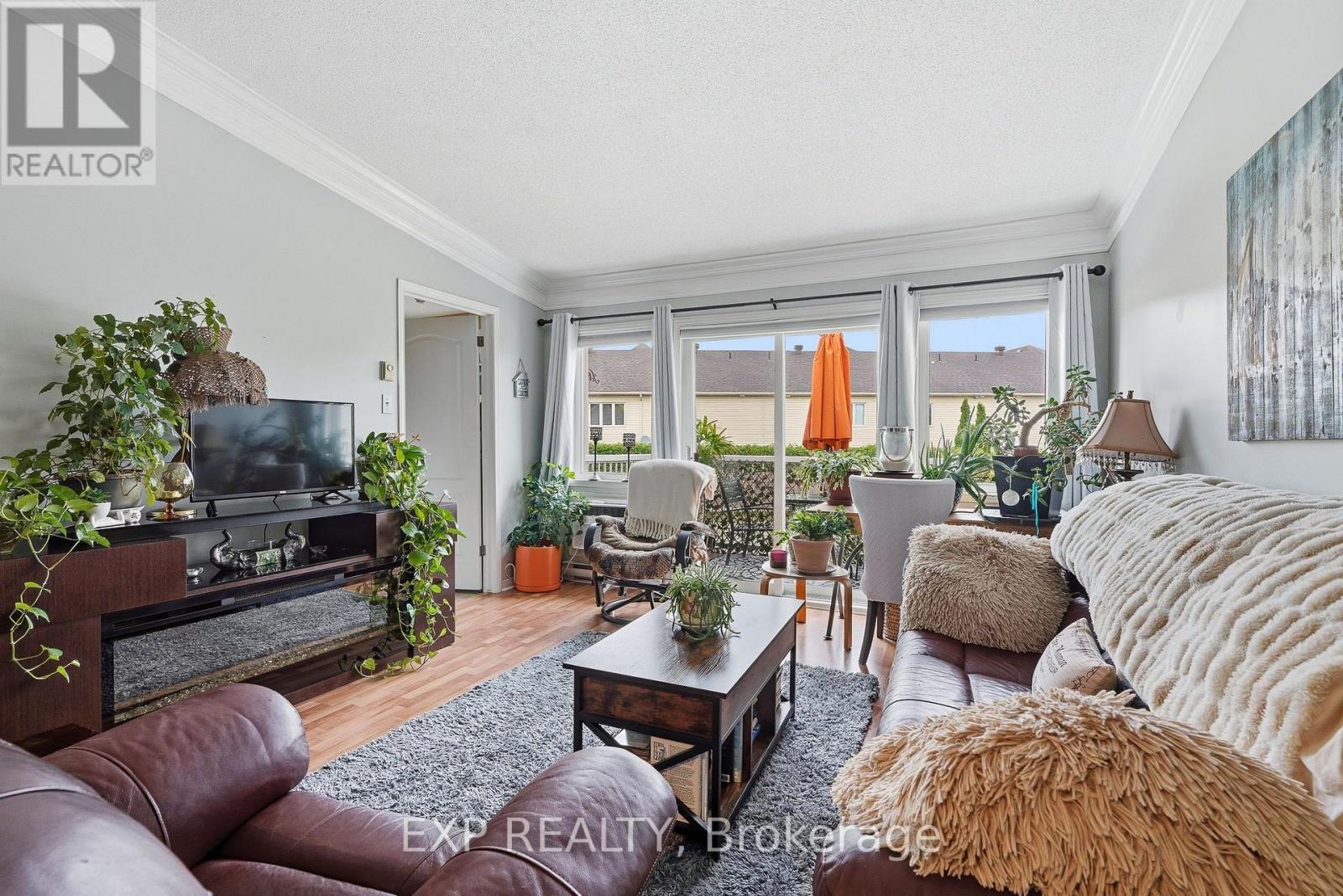 #206 2689 SYLVAIN STREET - Image 6
