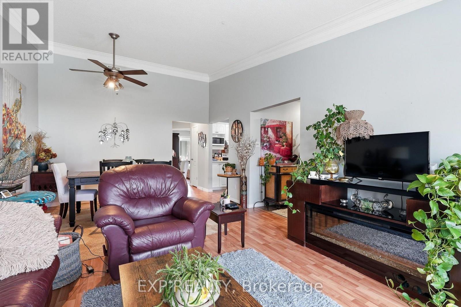 #206 2689 SYLVAIN STREET - Image 9