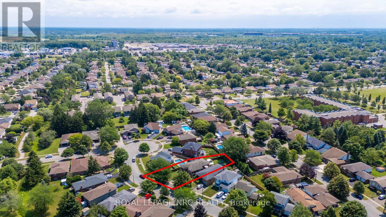 28 ROLLINS DRIVE - 41