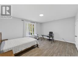 5381 Desmarais, Sudbury, ON P3P1R7 Photo 31