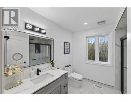 5381 Desmarais, Sudbury, ON P3P1R7 Photo 45