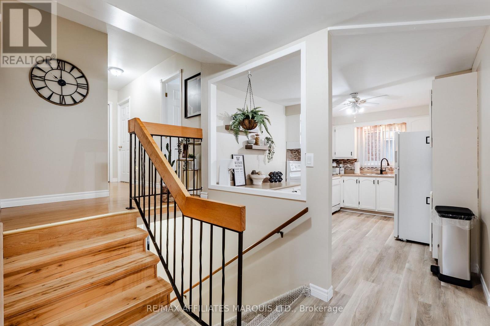 709 CHAMPLAIN DRIVE - 13