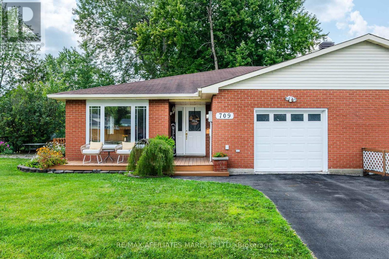 709 CHAMPLAIN DRIVE - 2