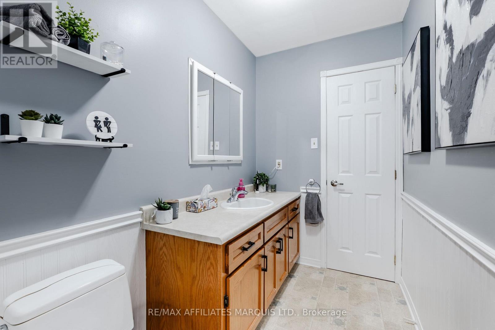 709 CHAMPLAIN DRIVE - 25