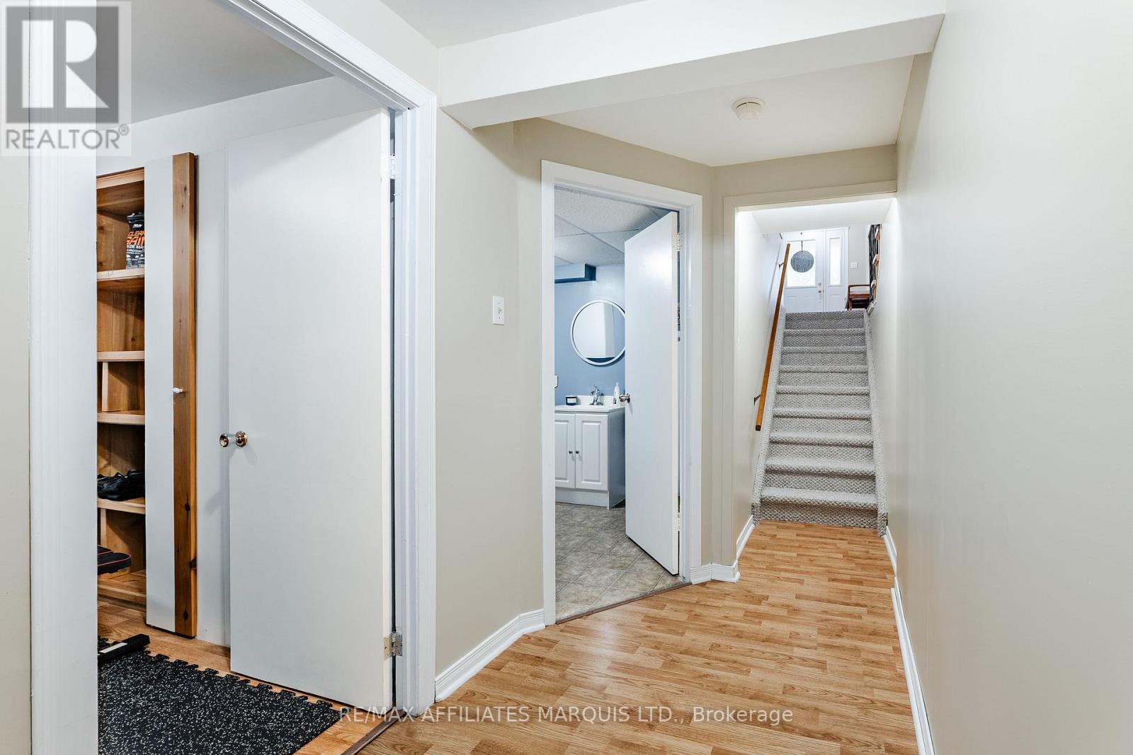 709 CHAMPLAIN DRIVE - Image 28