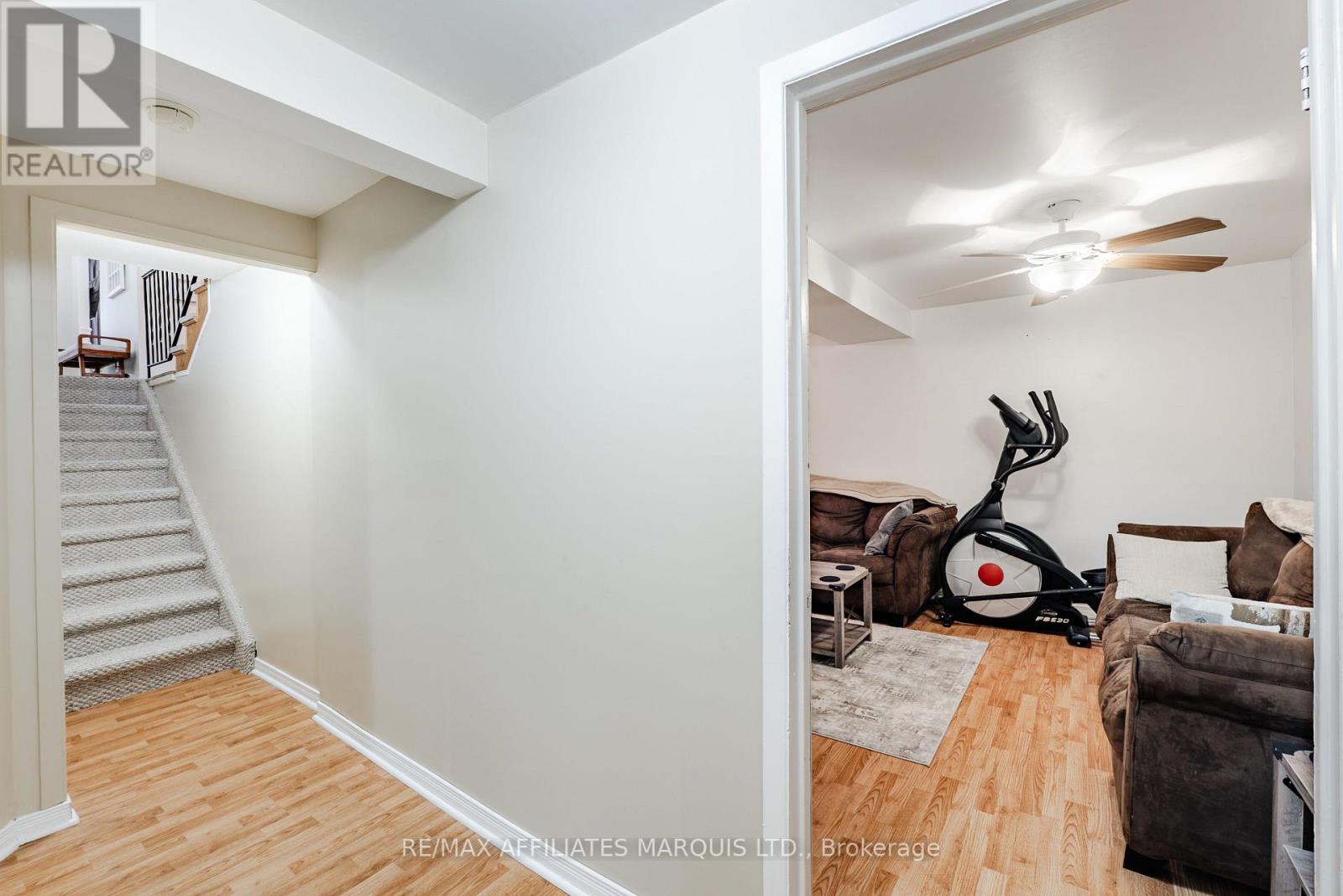 709 CHAMPLAIN DRIVE - Image 29