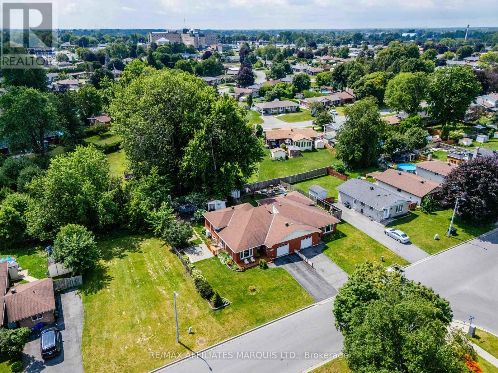 709 CHAMPLAIN DRIVE - 3