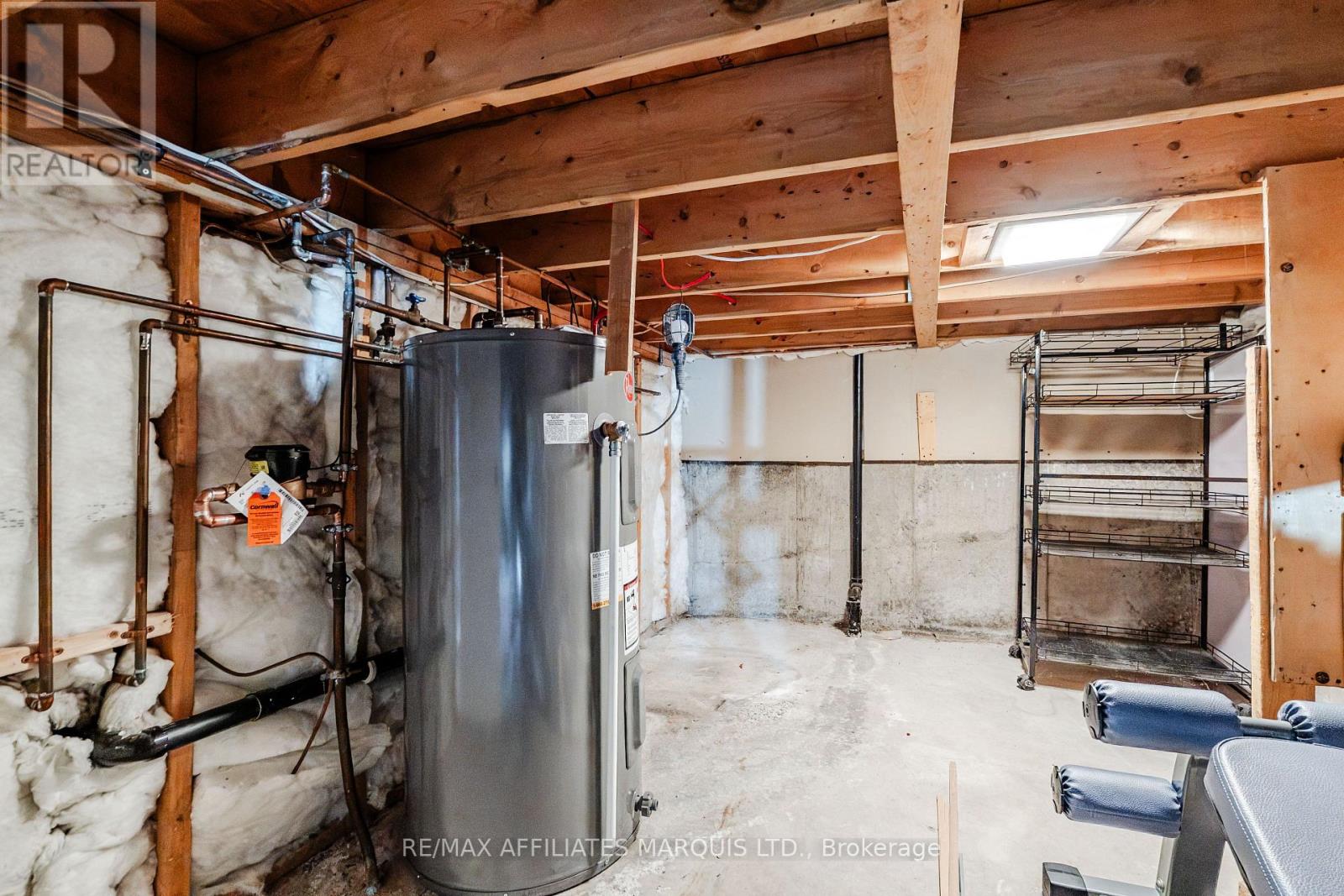 709 CHAMPLAIN DRIVE - Image 37