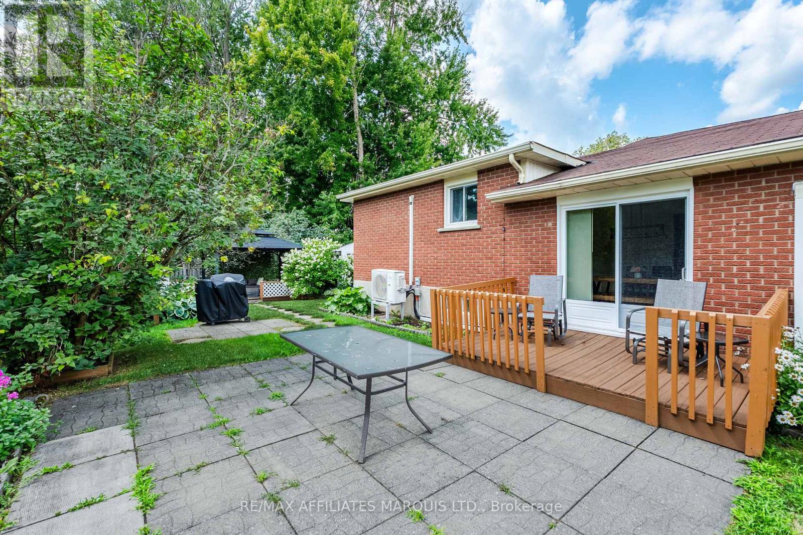 709 CHAMPLAIN DRIVE - Image 42