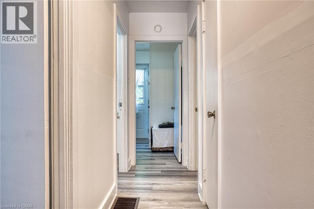 80 CARLING Terrace - Image 11