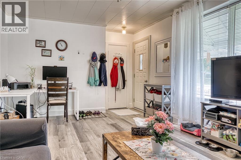 80 CARLING Terrace - 7