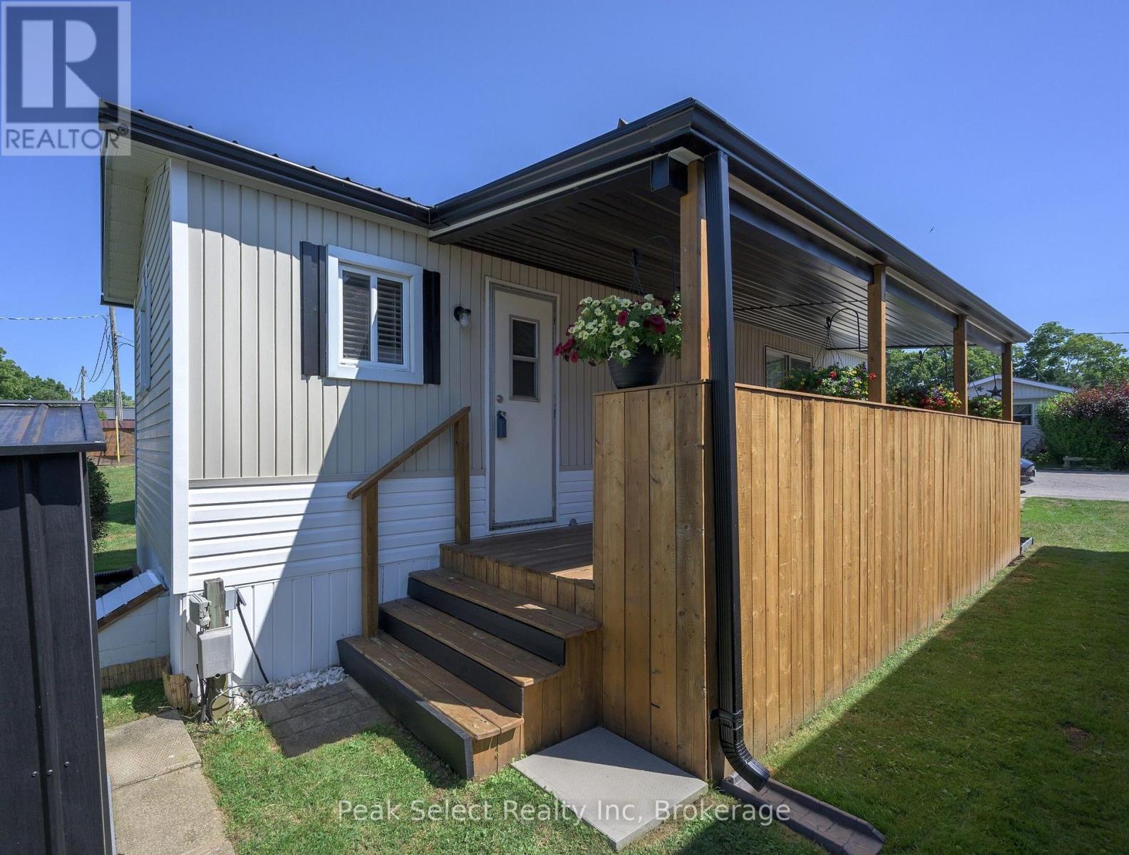 #205 198 SPRINGBANK DRIVE - 4