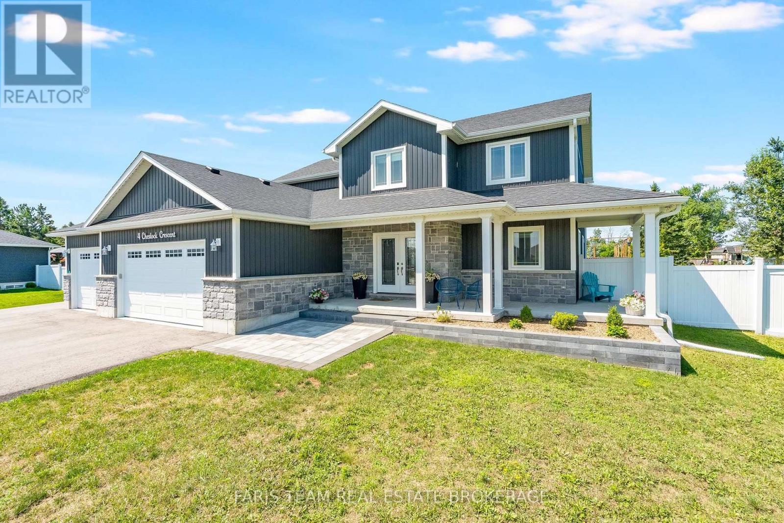 4 CHESLOCK CRESCENT - 4
