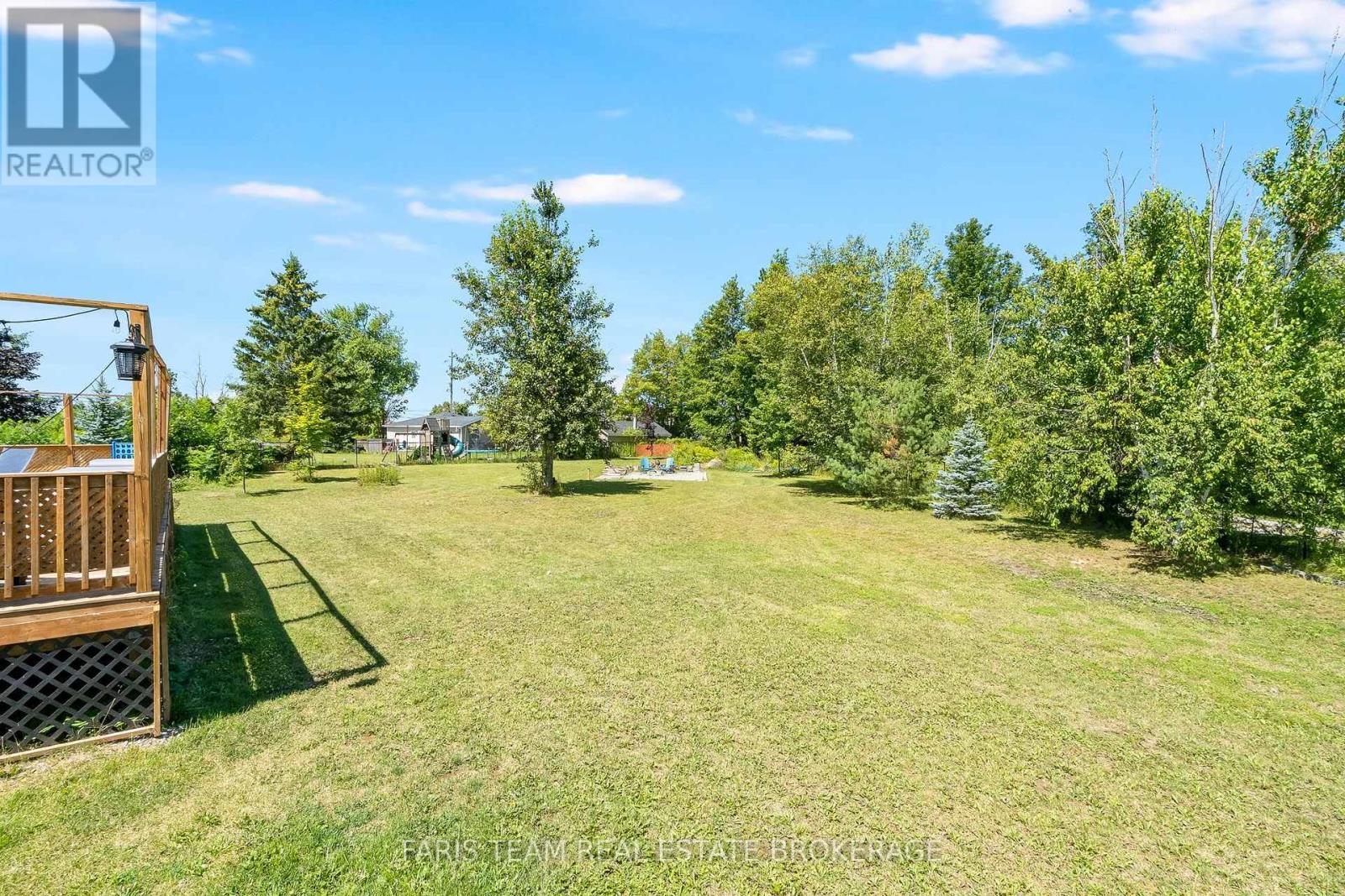 4 CHESLOCK CRESCENT - 46