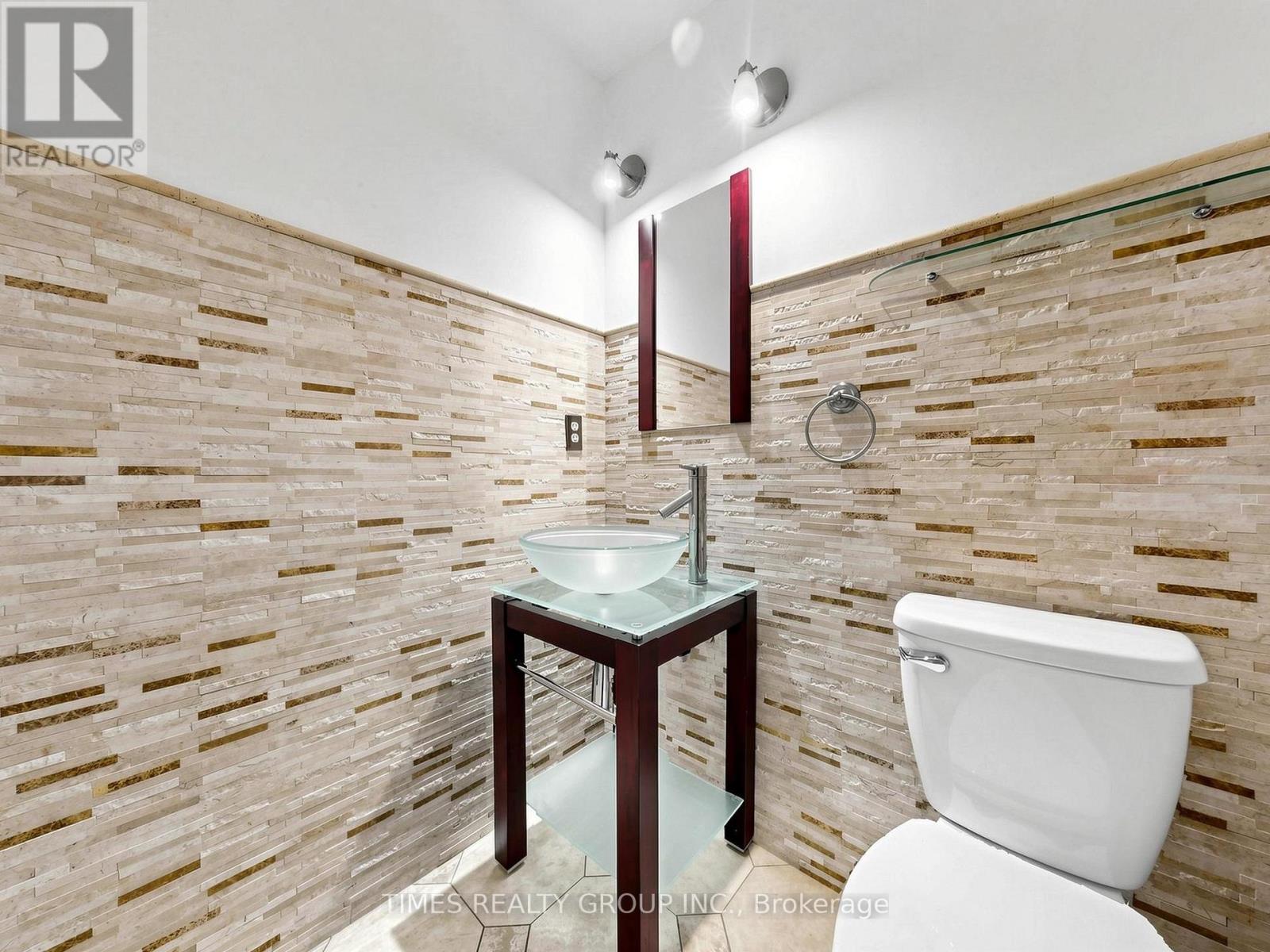 46 RIDWELL STREET - 11