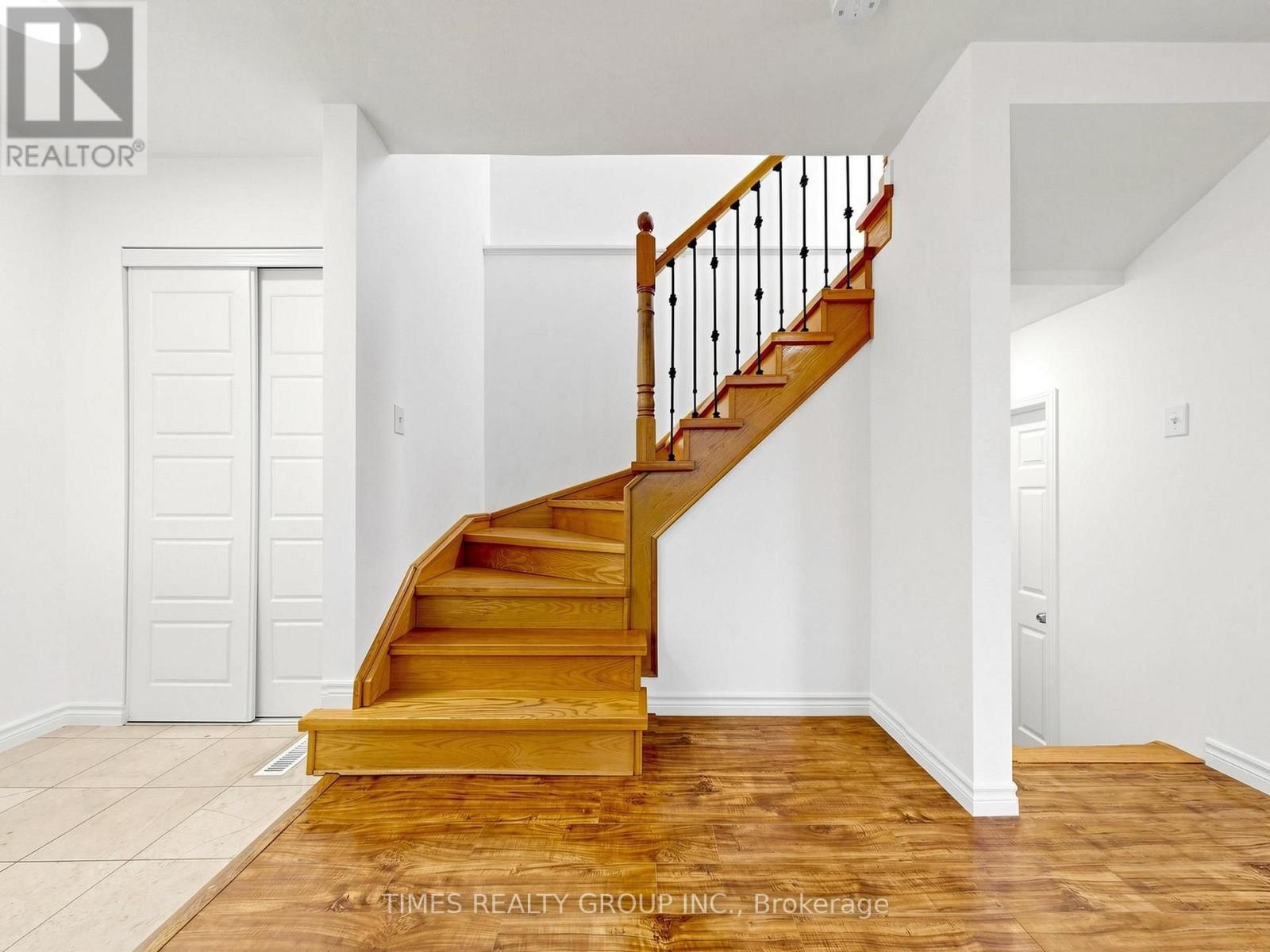46 RIDWELL STREET - 12
